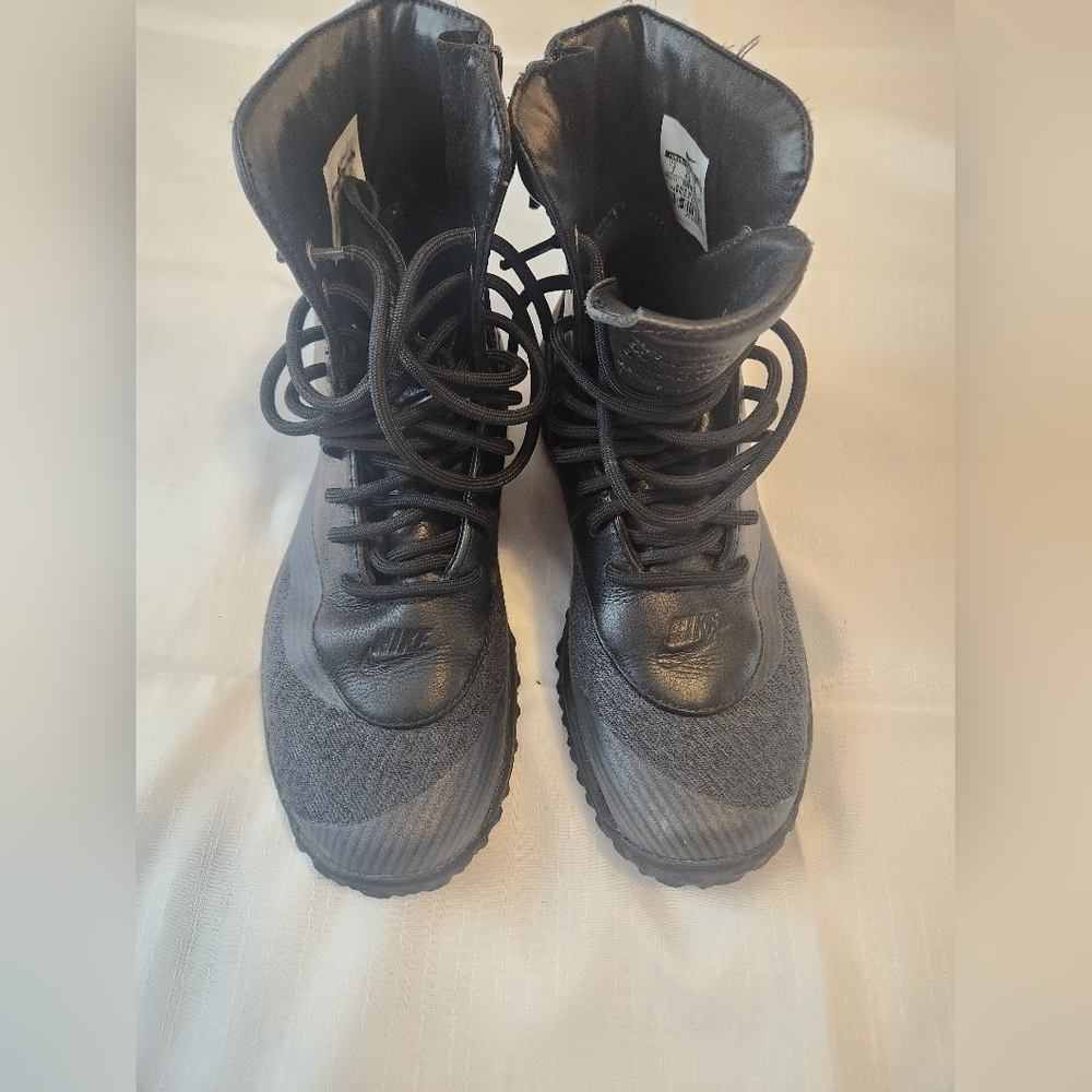 Nike Women's Black Tactical Boots - Lace-Up Ankle Support